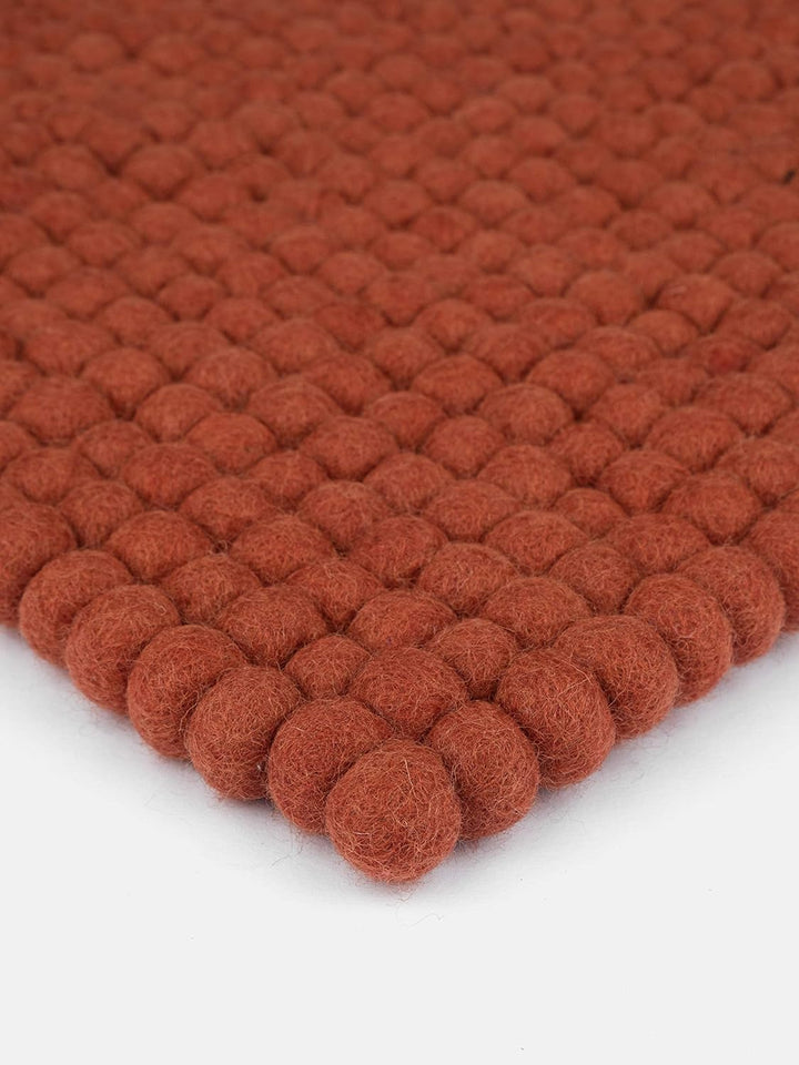 myfelt Filzkugel-Sitzauflage Stuhlauflage - Lora - quadratisch, 36x36 cm, Rostrot, Rostrot