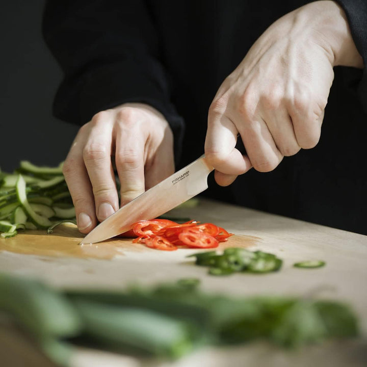 Fiskars Tomatenmesser, Gesamtlänge: 22 cm, Qualitätsstahl/Kunststoff, Schwarz, Royal, 1016462 11 cm