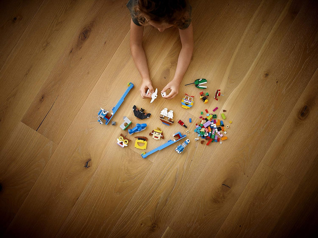 LEGO Classic Bausteine - Schattentheater, Baukasten für Schattenfiguren, lustiges Konstruktionsspiel