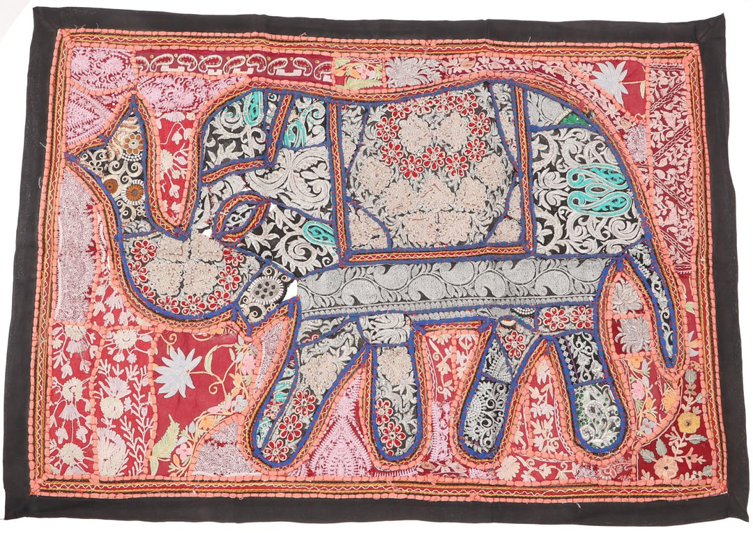 GURU SHOP Orientalischer Elefant Tischläufer, Wandbehang, Einzelstück 95x65 cm - Motiv 10, Rot, Baum