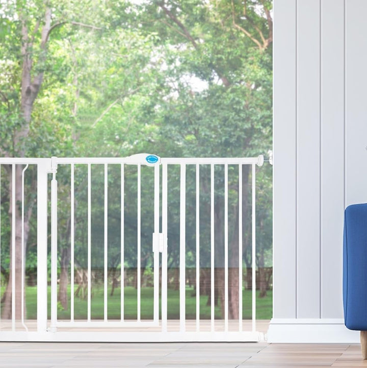 Bettacare Auto Close Haustiergitter, 147cm - 154cm, Weiss, Druckmontage-Treppengitter für Hunde & We