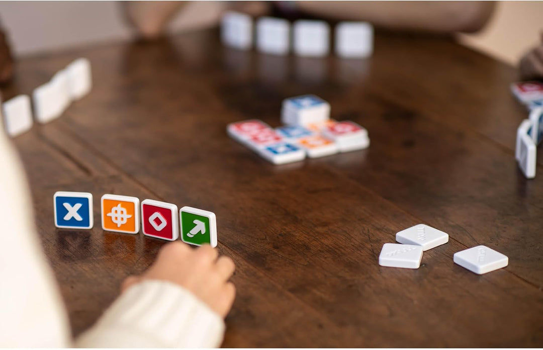 FlexiQ Trixo Strategiespiel | Gemeinschaftsspiele ab 7 Jahren | Reisespiele für 2-4 Personen |15 Min