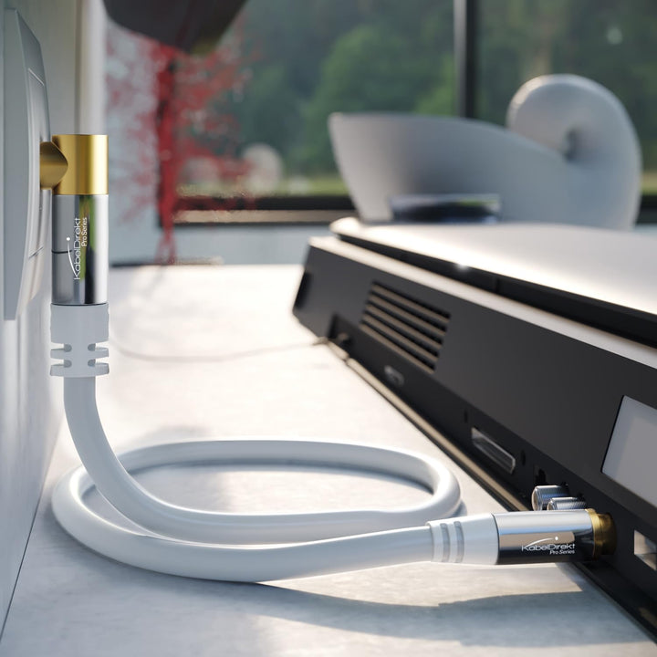 KabelDirekt – 4K Antennenkabel, Koaxialkabel, TV Kabel 90° gewinkelt/gerade – 15m – In Deutschland e