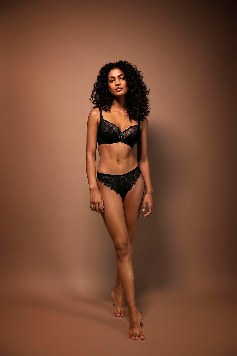 Freya Damen Undetected Underwire Demi Bra T-Shirt-BH, Undurchsichtige 28FF Naturfarben / Beige, 28FF