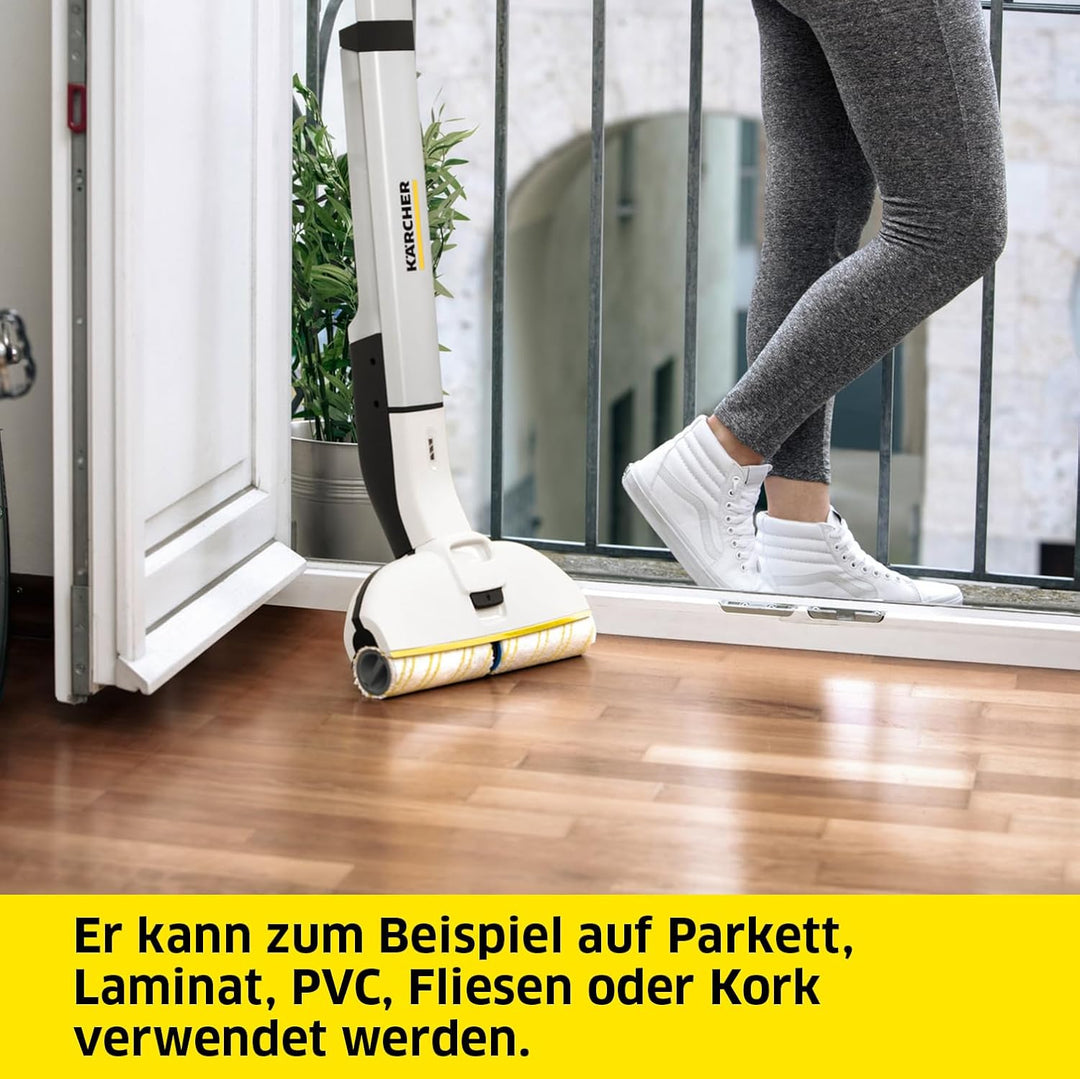 Kärcher Elektrischer Wischmopp EWM 2, kabelloser Bodenreiniger mit 2 rotierenden Mikrofaserwalzen, A