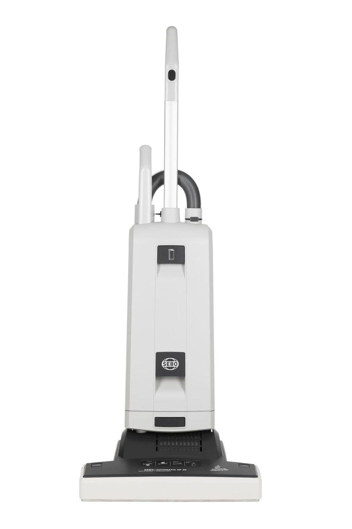 SEBO AUTOMATIC XP 30 Profi-Bürstsauger, grau, Leistung: 890W, 44cm Arbeitsbreite, 13m Aktionsradius.