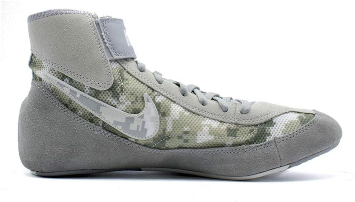 Nike SPEEDSWEEP VII Men's Wrestling Shoes (Silver/White, 10.5)