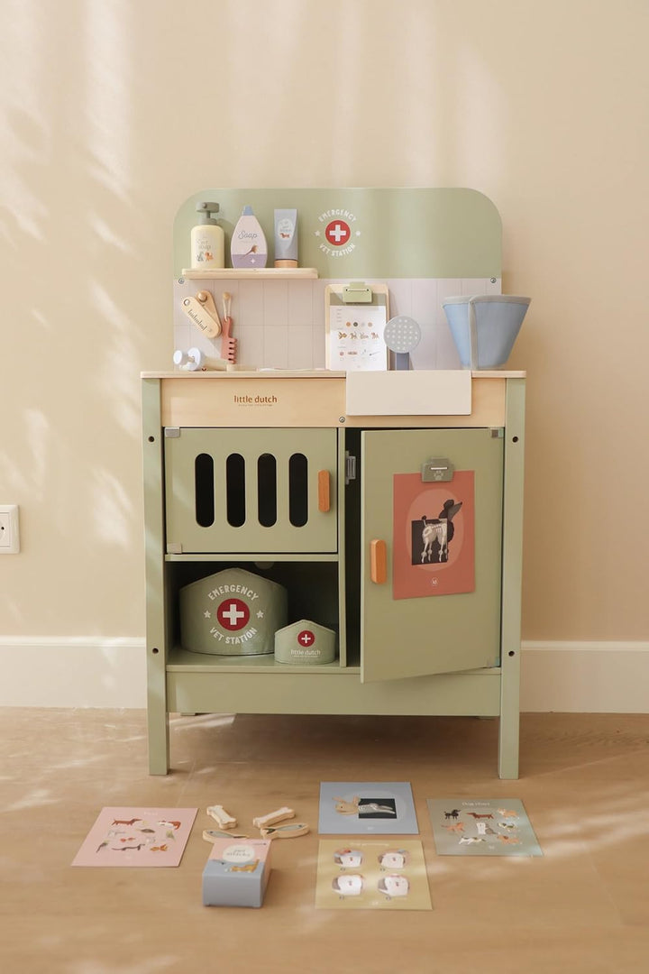 Little Dutch 2546 Holz Kindertierarztpraxis inkl. Zubehör - Mint