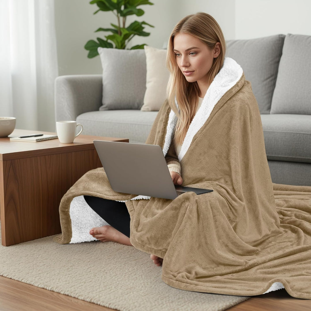 Utopia Bedding Kuscheldecke Warm Sherpa Wolldecke [Camel, 228x228 cm] Flauschig Sofaüberwurf Decke D