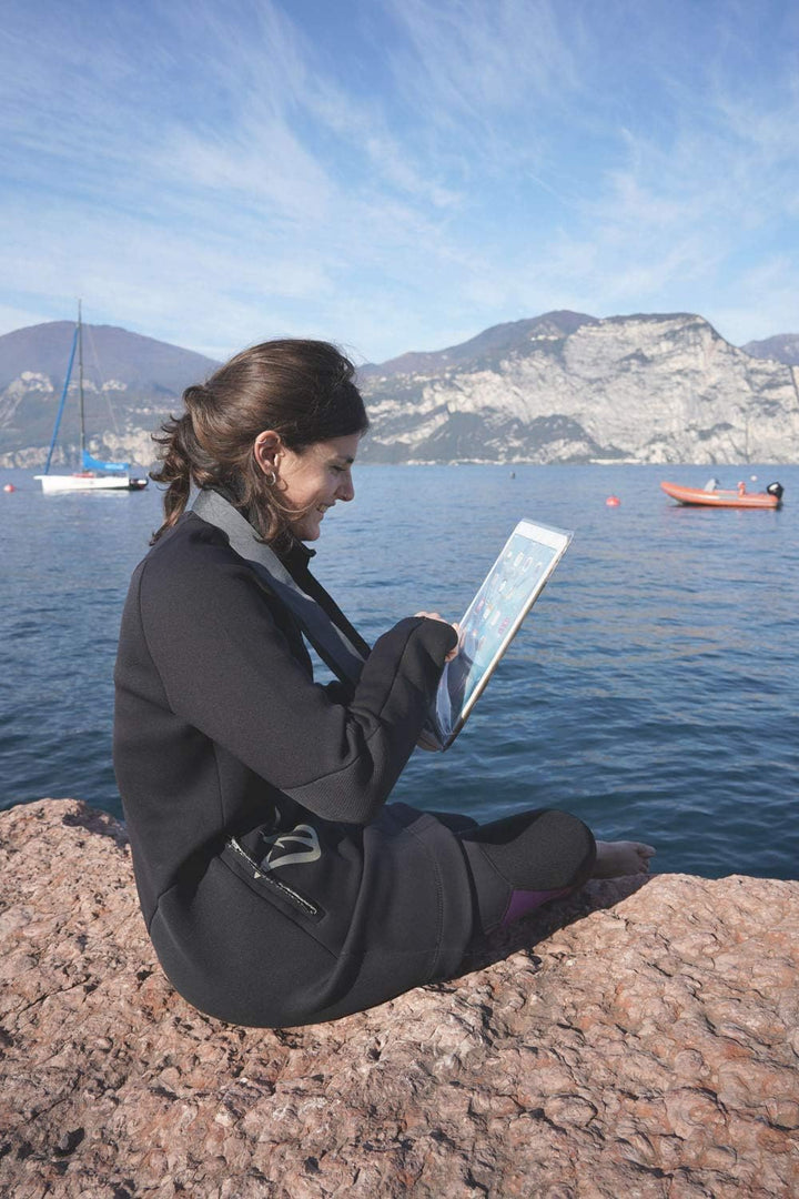 AQUAPAC wasserdichte iPad/Tablet-Tasche, transparent/grau, Gross, 668