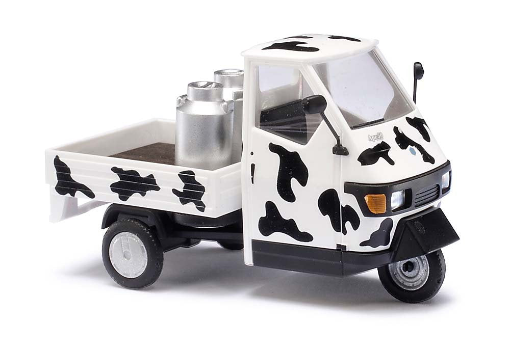BUSCH 60004 - Piaggio Ape 50 mit Kuhflecken Massstab 1:43