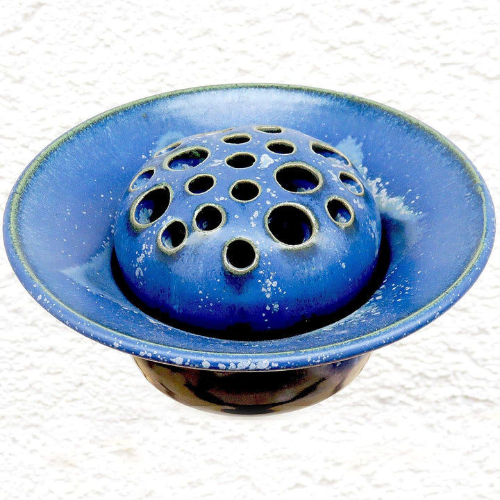 Blumensteckschale blau, 2-teilig, handgetöpfert, 13 cm Durchmesser, Steinzeug