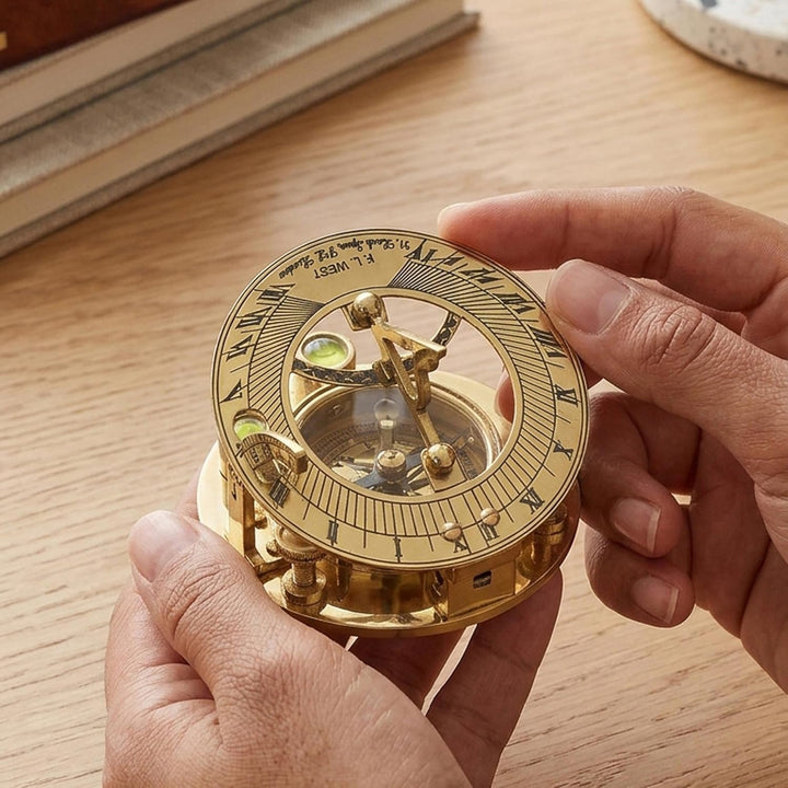 Casa Vivente Sonnenuhr-Kompass aus Messing mit eleganter Holzbox, Nautische Geschenkidee, Ohne Gravu