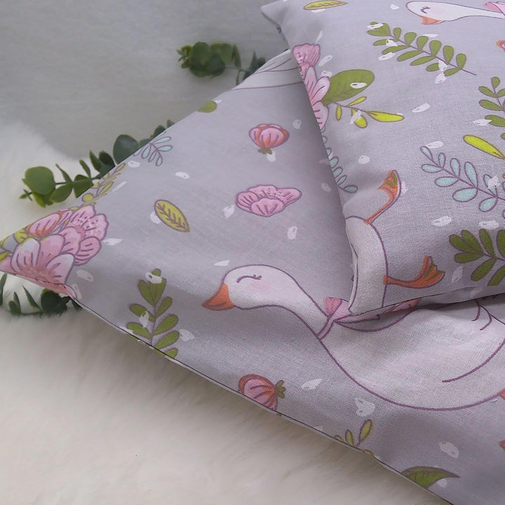 Puppenbettwäsche, Waldfreunde, Hase und Igel, Gänse und Blumen, waschbar Decke 41h x 33b, Kissen 18h