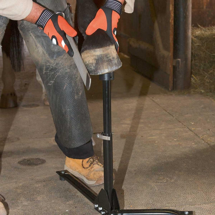 Kerbl Hufbock EcoFlex (einstellbarer Hufschmiedebock mit einstellbarer Höhe von 35-63 cm) 16180