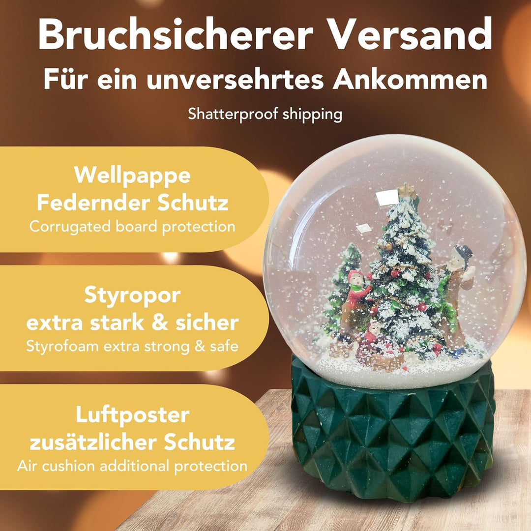 Schneekugel Christbaum schmücken * Familie schmückt Weihnachtsbaum * Sockel grün Kubisch, Pure-Line,