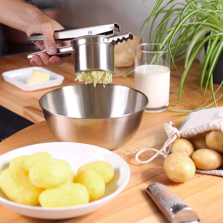 KENNOE Kartoffelpresse aus Edelstahl, Professionelle Kartoffelstampfer mit 3 Lochscheiben, Kartoffel