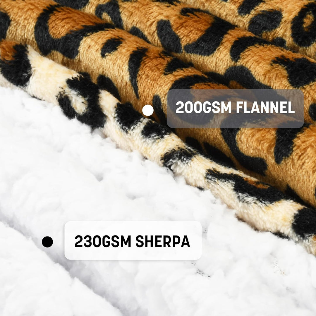 Extra Lange Sherpa Hoodie Decke Ghepard, Flauschige Übergrosse Kuscheldecke mit Ärmeln und Kapuze, W