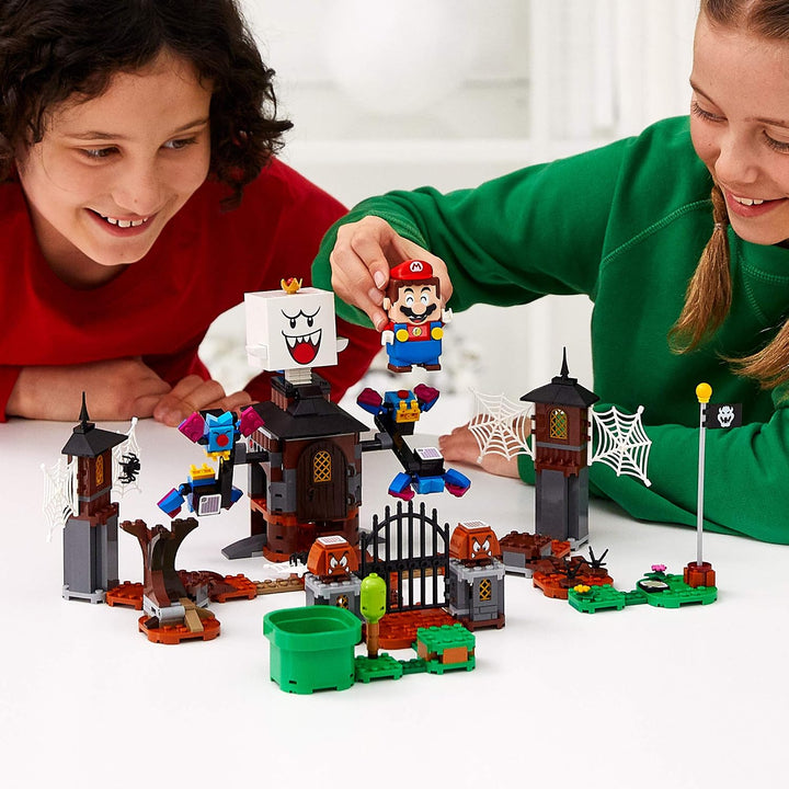 LEGO 71377 SUPER Mario King Boo and The Haunted Yard