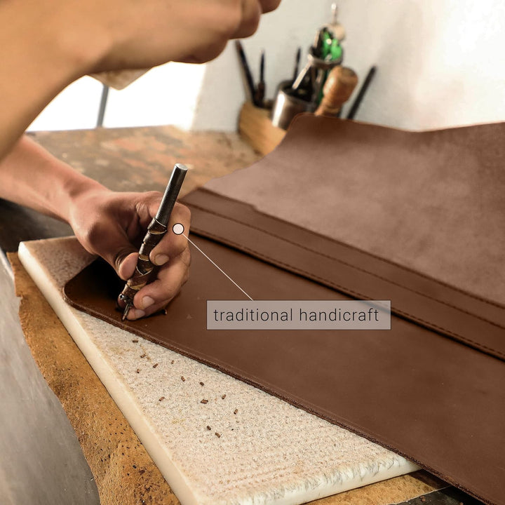 hecho. Leder Hülle für iPad Pro 12.9" (2015-2017) mit Stifthalter - Handmade & Fair - Fernando (Case