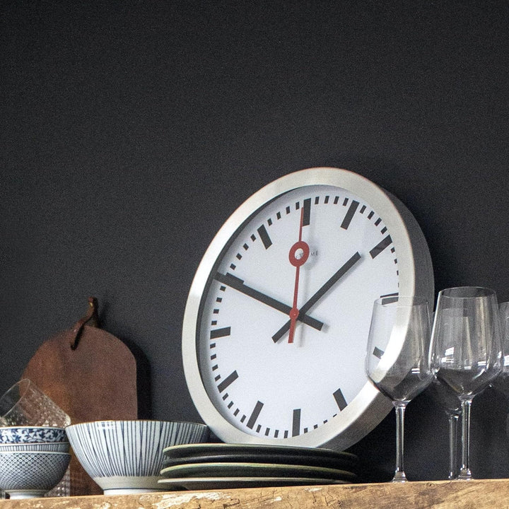 NeXtime 3999ST Wanduhr Bahnhofsuhr STATION, lautlos, rund, ø 35 cm, 34.8 x 4.5 cm 34.8 x 4.5 cm Silb