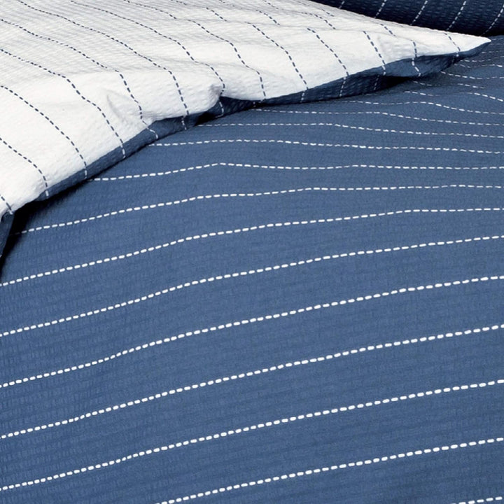 Janine 20020 Tango Mako Soft Seersucker Wendebettwäsche 135 x 200 + 80 x 80 cm denimblau 135 x 200 c