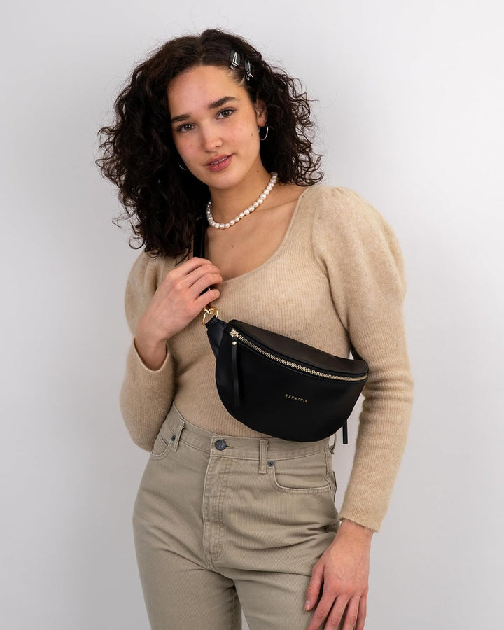Expatrié Bauchtasche Damen Braun - Alice Small - Gürteltasche für Festival, Reisen &amp; Alltag aus Vega