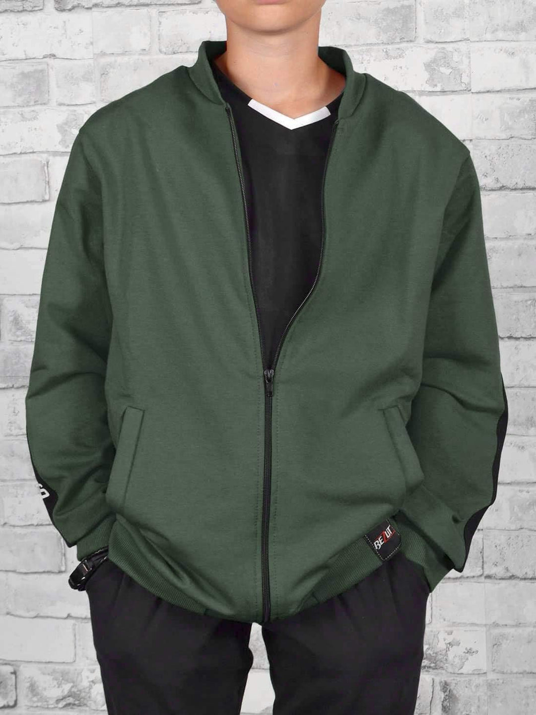 BEZLIT Jungen Kinder Hoodie Pullover Sweatjacke 30238, 104 Olivegrün