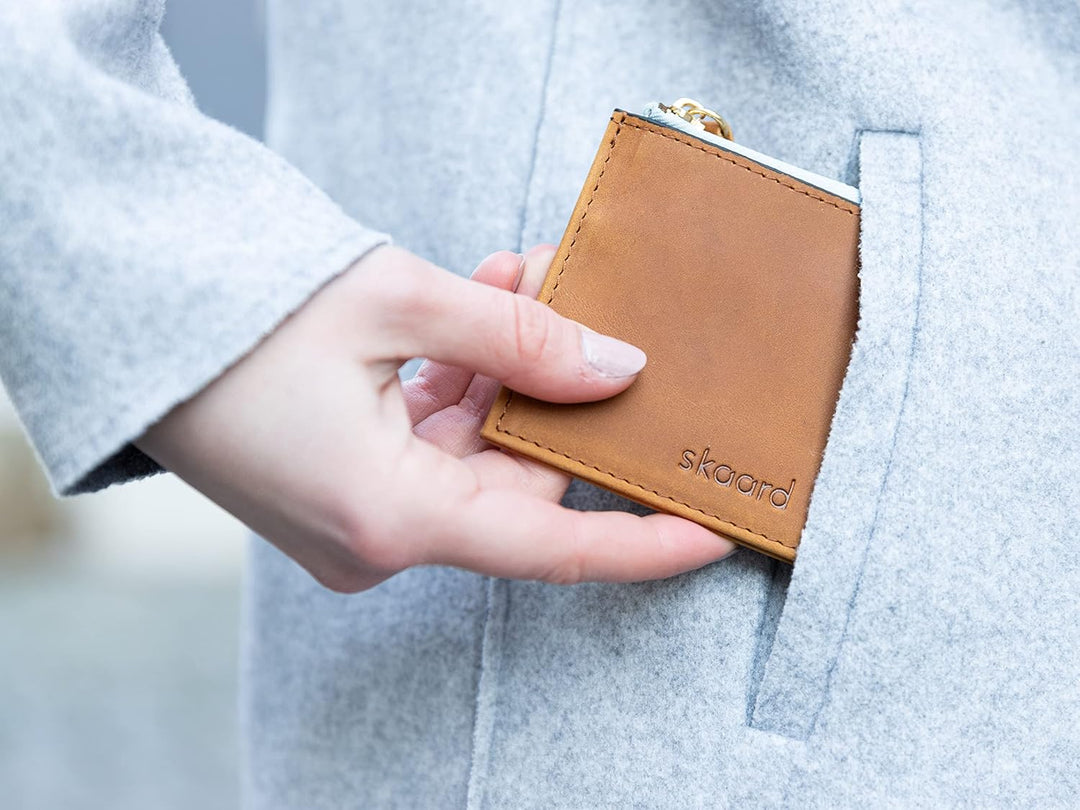 skaard Kleine Damen Geldbörse aus Leder, Braun/Hellblau mit RFID-Schutz Braun / Eisblau, Braun / Eis