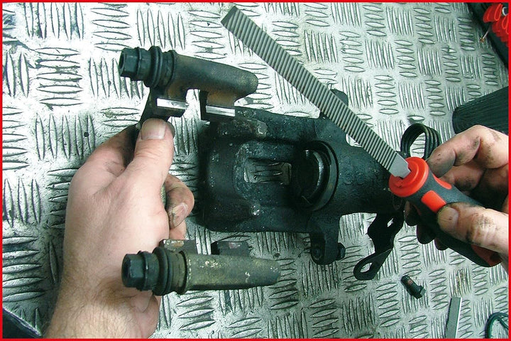KS Tools 157.0950 Bremssattel-Feile, 270mm