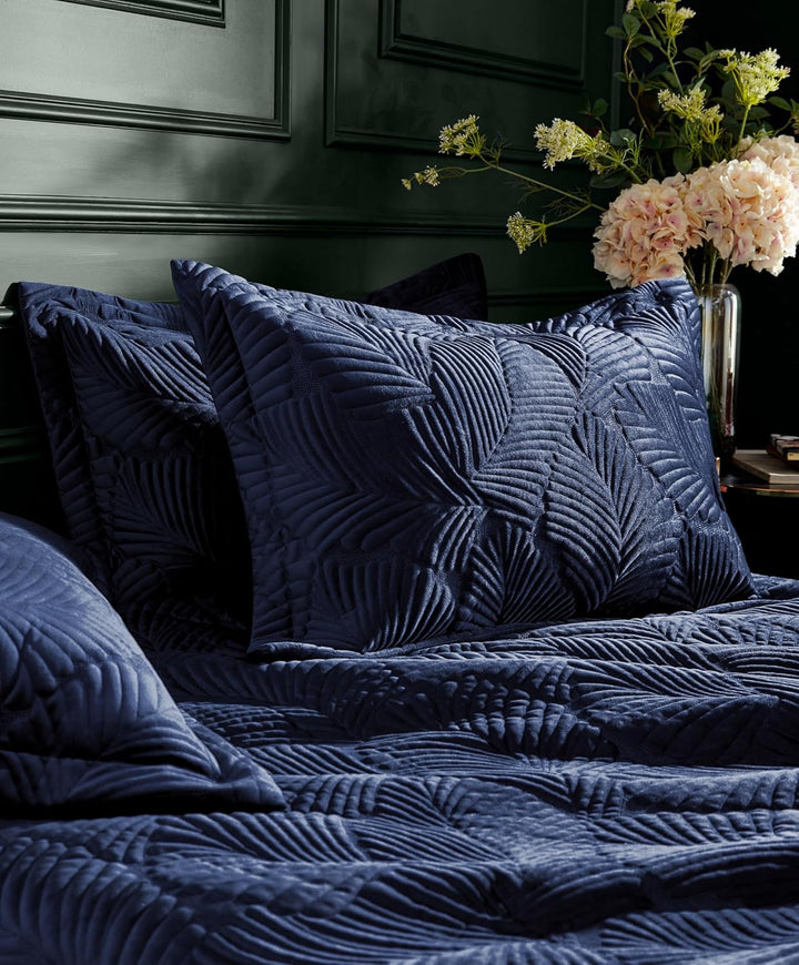 Paoletti Palmeria Gesteppte Bettdecke, Polyester, Navy, 260 x 220 cm 260 x 220 cm Navy, 260 x 220 cm