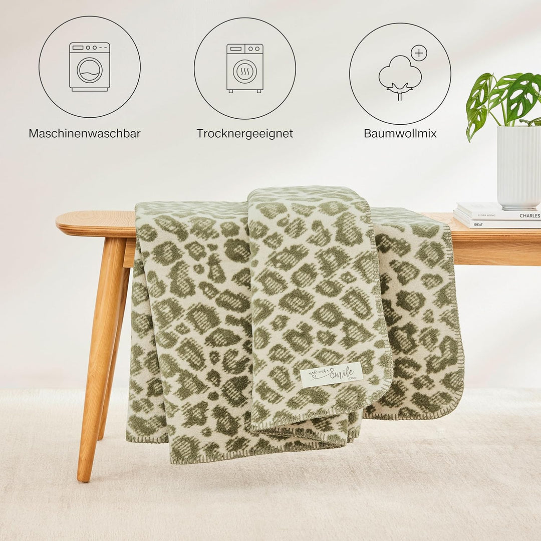 s.Oliver Leo Decke 150x200 cm - Baumwollmix, Made in Germany, warm & waschbar, Kuscheldecke Leoparde