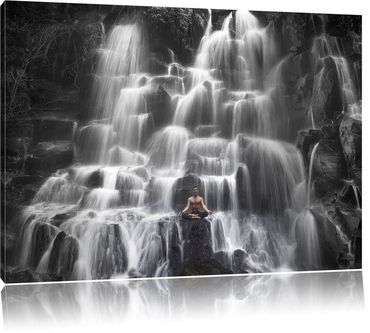 Pixxprint Yoga am Wasserfall in Bali als Leinwandbild/Grösse: 100x70 cm/Wandbild/Kunstdruck/fertig b