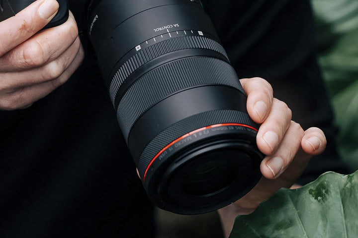 Canon Objektiv RF 100mm F2.8 L Macro is USM Makroobjektiv für EOS R5 / R6 (1,4 x Vergrösserung, 5 St