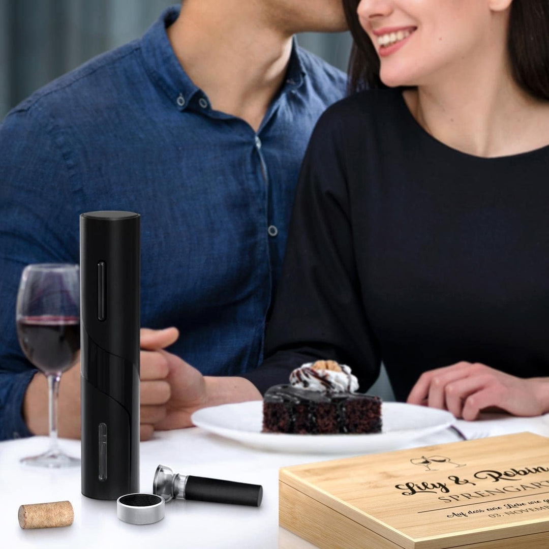 Maverton 6er Weinset in Geschenkbox mit Aufdruck - Flaschenöffner Set - elektrischer Weinöffner - We