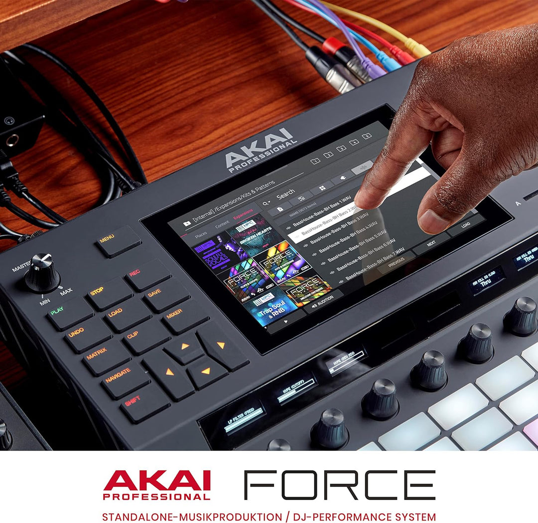 Akai Professional FORCE – Standalone-Musikproduktion, MIDI-Sequencer und DJ-System mit Synth-Engines