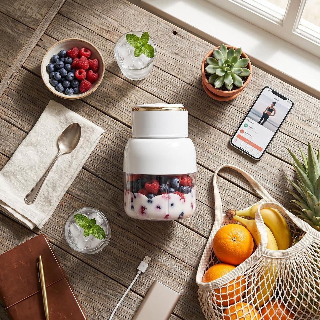 Tragbarer Mixerbecher 800 Ml Fassungsvermögen Wiederaufladbarer USB Entsafter Mixer mit Innovativem