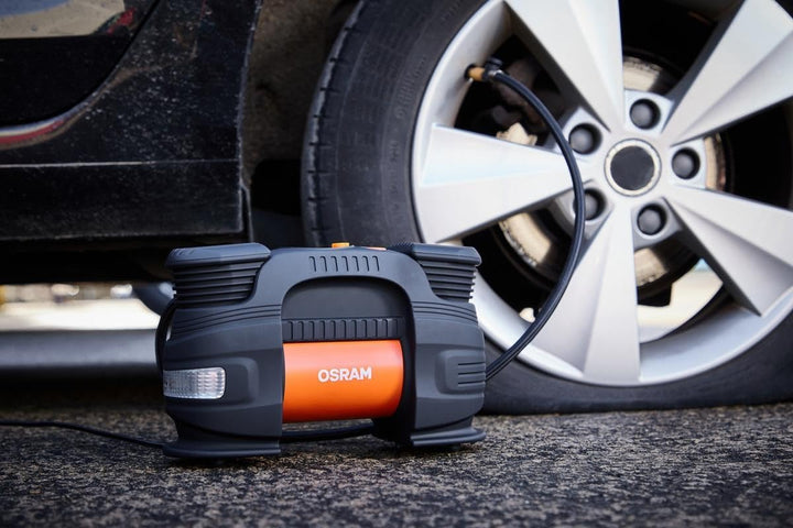 OSRAM TYREinflate 830, 12V DC grosser Fahrzeug Reifenfüller, mit Auto-Stopp und LED-Licht,Ventil zum