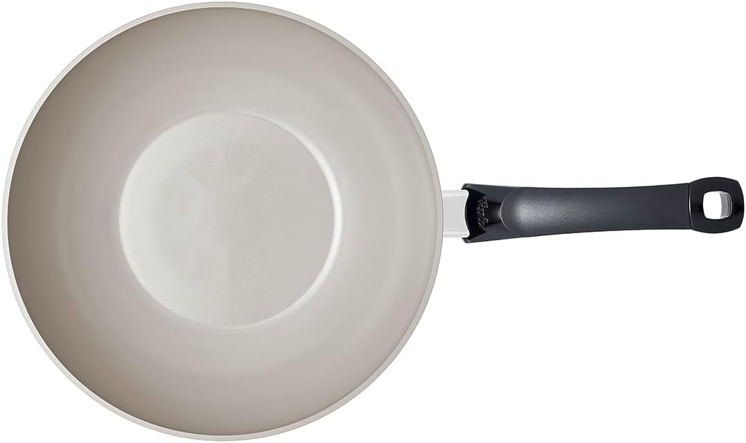 Fissler Ceratal / Aluminium-Wok (Ø 28 cm, 3,7 L) Keramik-Bratpfanne beschichtet antihaftend, hoher R