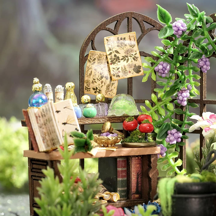 Cuteefun DIY Miniatur Haus Puppenhaus Kit mit Staubabdeckung &amp; LED Licht | DIY Holz Traum Flasche Ki
