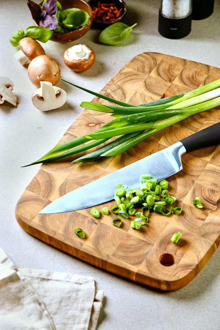 KESPER | Profi-Schneidbrett mit Aufhängeloch, Material: Akazienholz (Stirnholz), Masse: 40 x 28 x 2