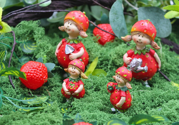 4 Stück Dekofiguren, Gartenfiguren als Erdbeere, Früchtefiguren als Erdbeere, Sommerfiguren, Erdbeer