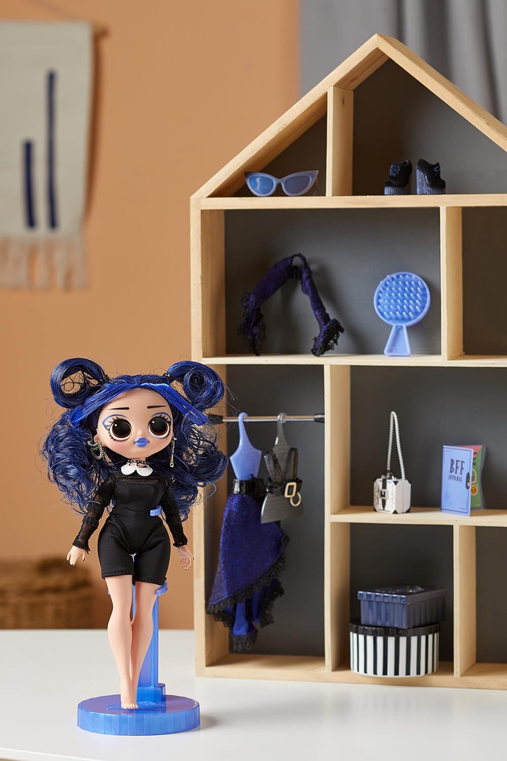 L.O.L. Surprise! OMG Modepuppe MOONLIGHT B.B. - Mit 20 Überraschungen, Designer-Kleidung und modisch