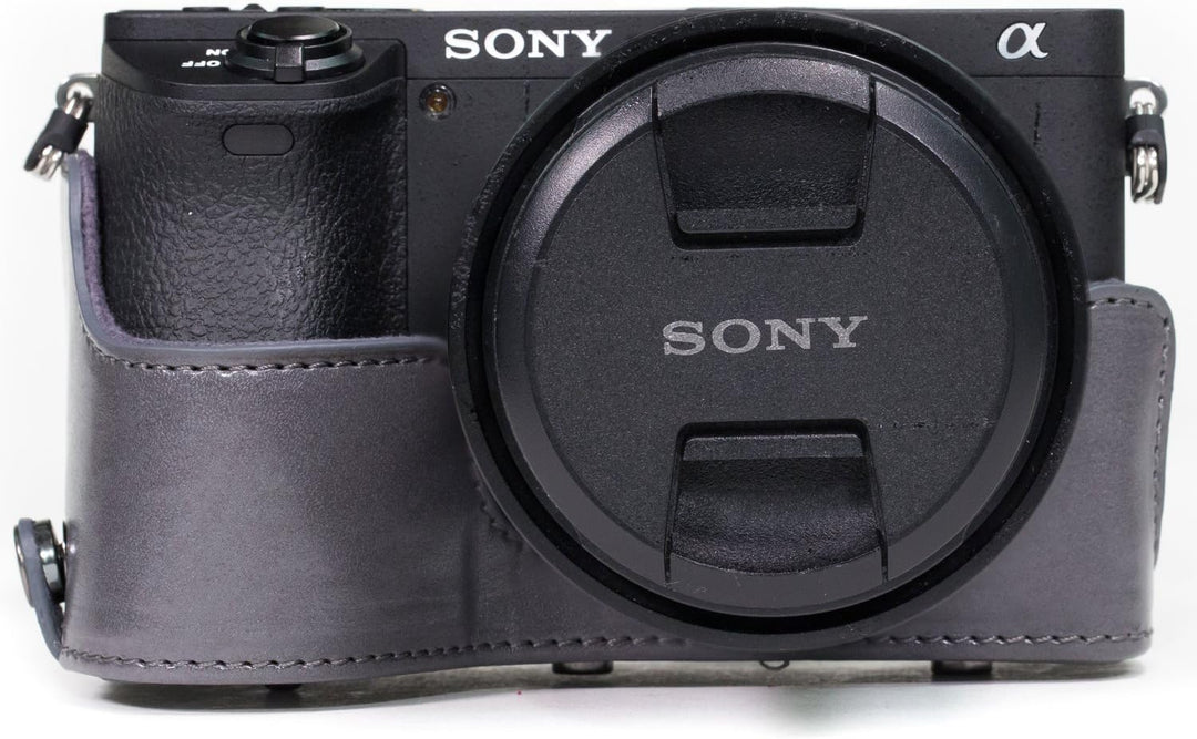 MegaGear Sony Alpha A6500 (up to 16-70mm Objektiv) Ever Ready Leder Kamera-Case mit Trageriemen und