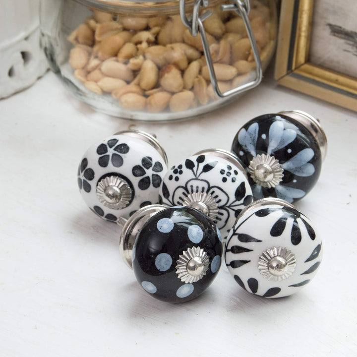 Knober 20 X Stück Möbelknöpfe Keramik schwarz weiss handbemalt Shabby-Chic Vintage, Schwarz