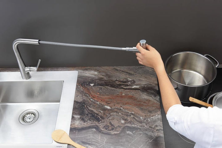hansgrohe Talis Select S Einhebel-Küchenarmatur, Komfort-Höhe 220 mm, mit Ausziehauslauf, Chrom ohne