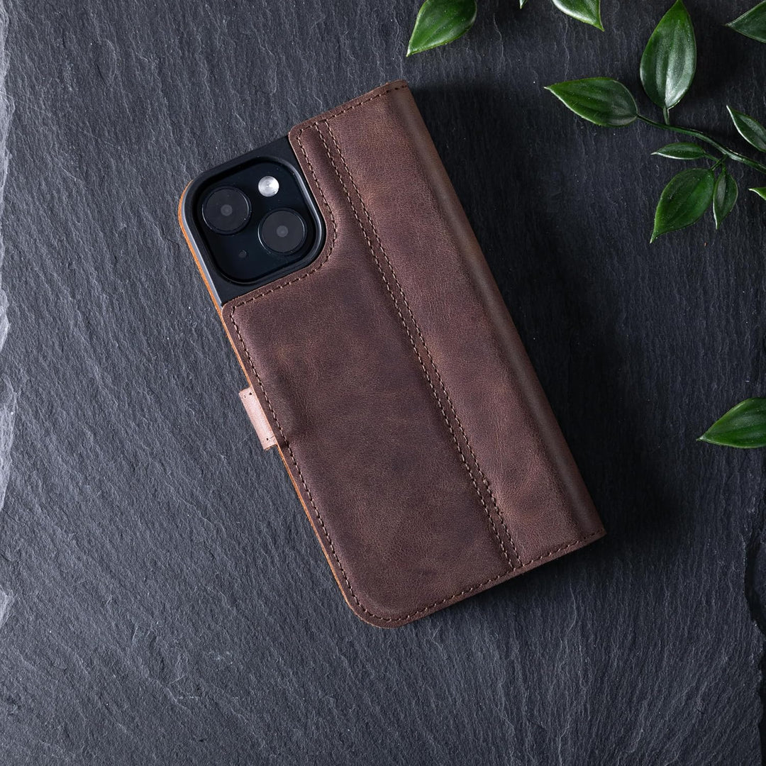 Snakehive Schutzhülle für iPhone 15 - Klapphülle Echte Lederhülle mit Standfunktion - Handmade in Eu