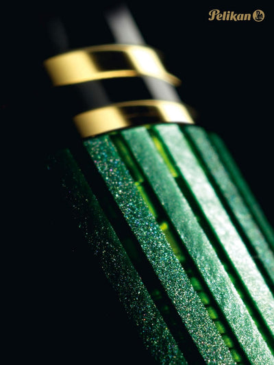 Pelikan Kugelschreiber Souverän 600, Schwarz-Grün, hochwertiger Drehkugelschreiber im Geschenk-Etui,