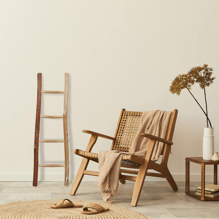 Relaxdays Dekoleiter, 116 cm hoch, Holzleiter Garten, 4 Sprossen, Kastanie, Handarbeit, Handtuch- &