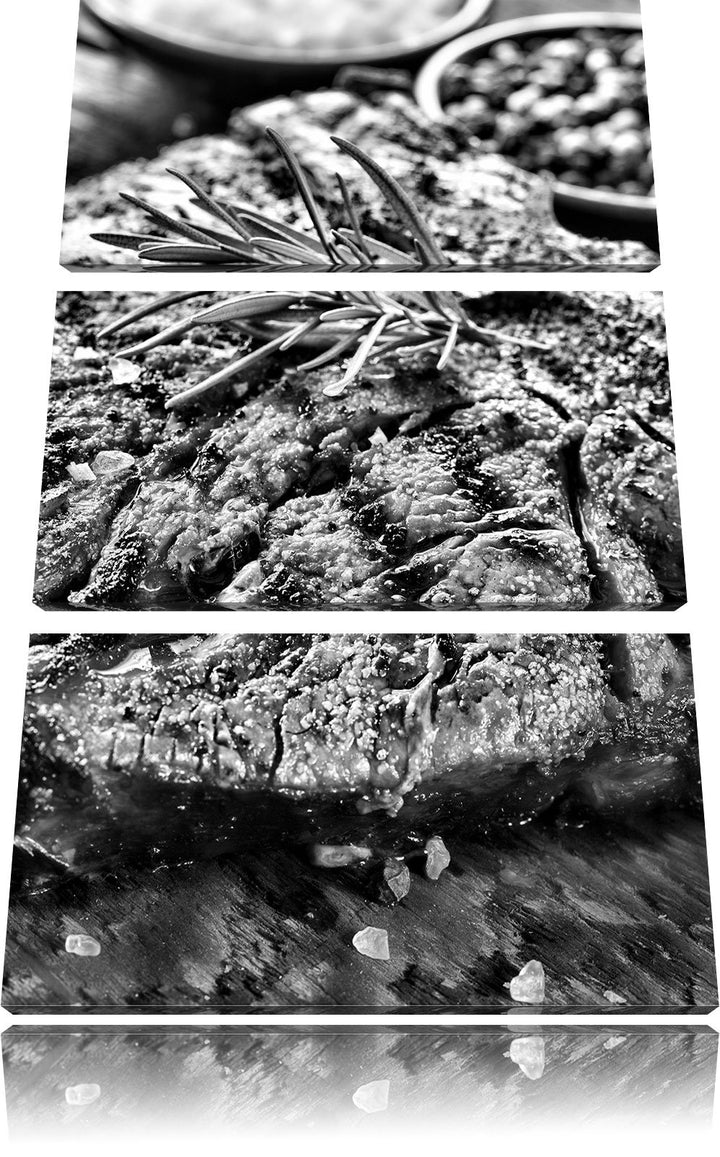 Pixxprint Leckeres Fleisch mit Rosmarin als Leinwandbild/Grösse: 3 Teilig (120x80) / Wandbild/Kunstd